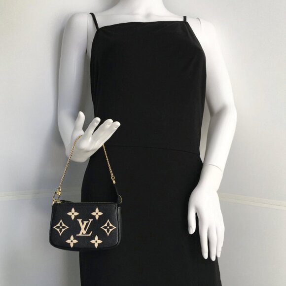 Louis Vuitton Mini Pochette Empreinte Embossed Leather - Authentic - Picture 6 of 17